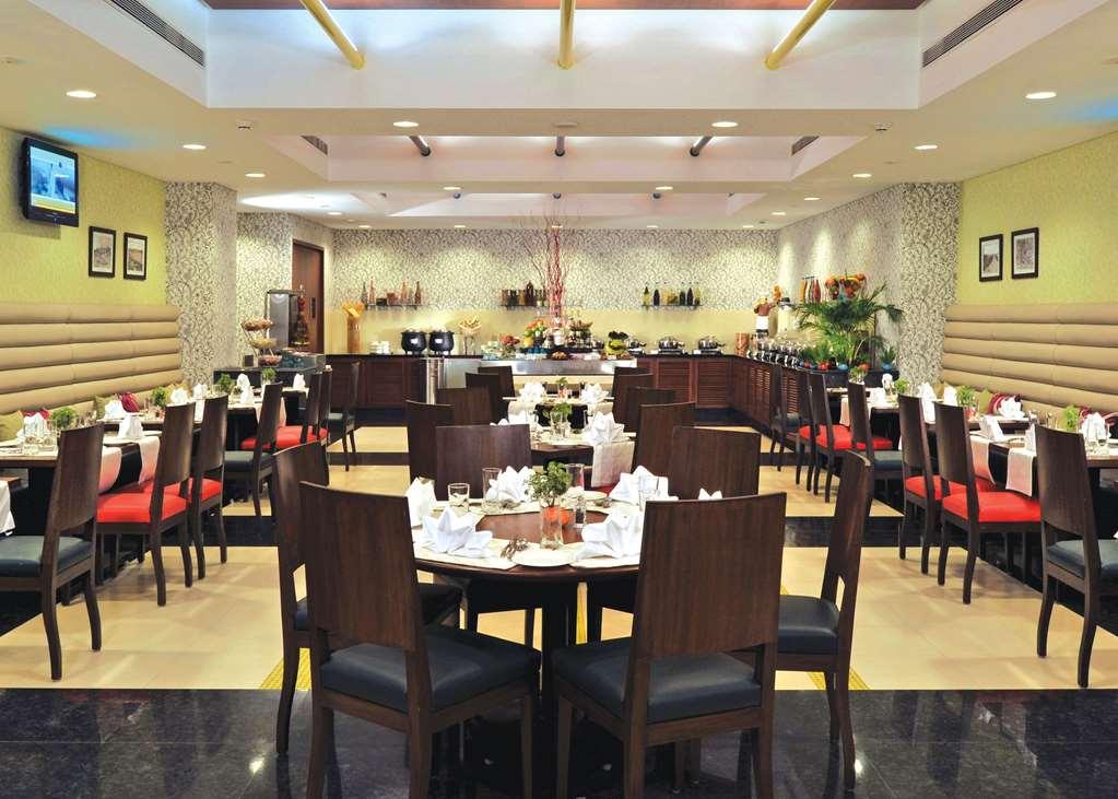 Fortune Park Lake City, Thane - Member Itc Hotels' Group Restoran gambar